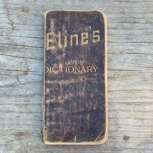 Eline’s Pocket Dictionary c 1922